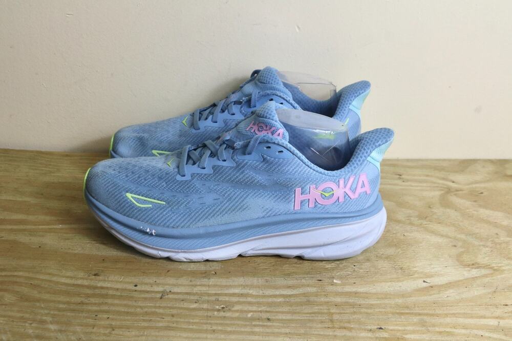 Hoka One One Womens 9.5 D Blue Clifton 9 Wide 1132211 DNK Lace Up